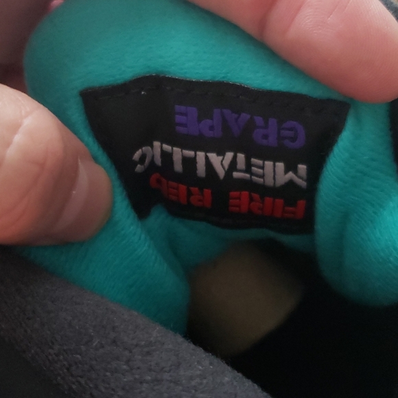 Air Jordan Retro 5 Top 3 Grape Red Black Sneakers - Picture 7 of 7